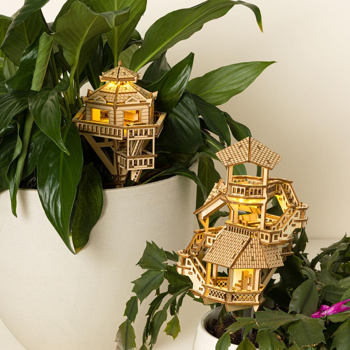 Light Up Plant Treehouse Build Kit